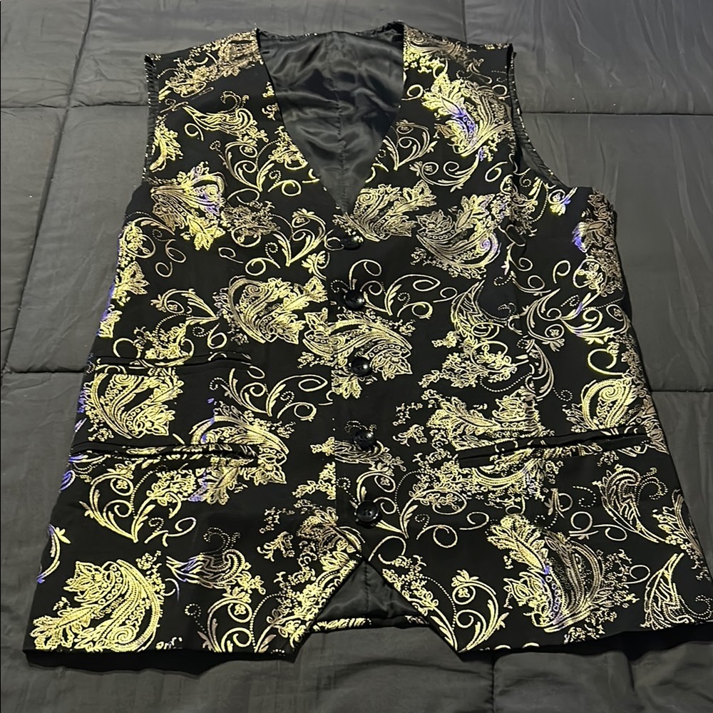 Elegant Men’s Black and Gold Paisley Me Vest